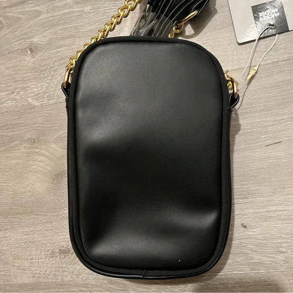 Mickey Mouse Crossbody - Picture 4 of 5